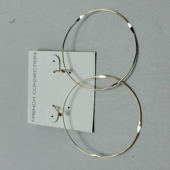 3 pairs French connection large flattened Earrings gold-silver-rose gold - Picture 5 of 6